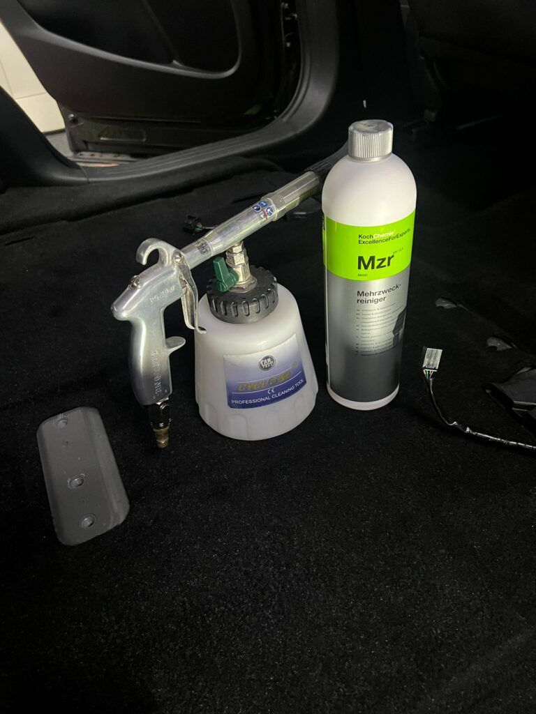 Качественная химия для салона авто