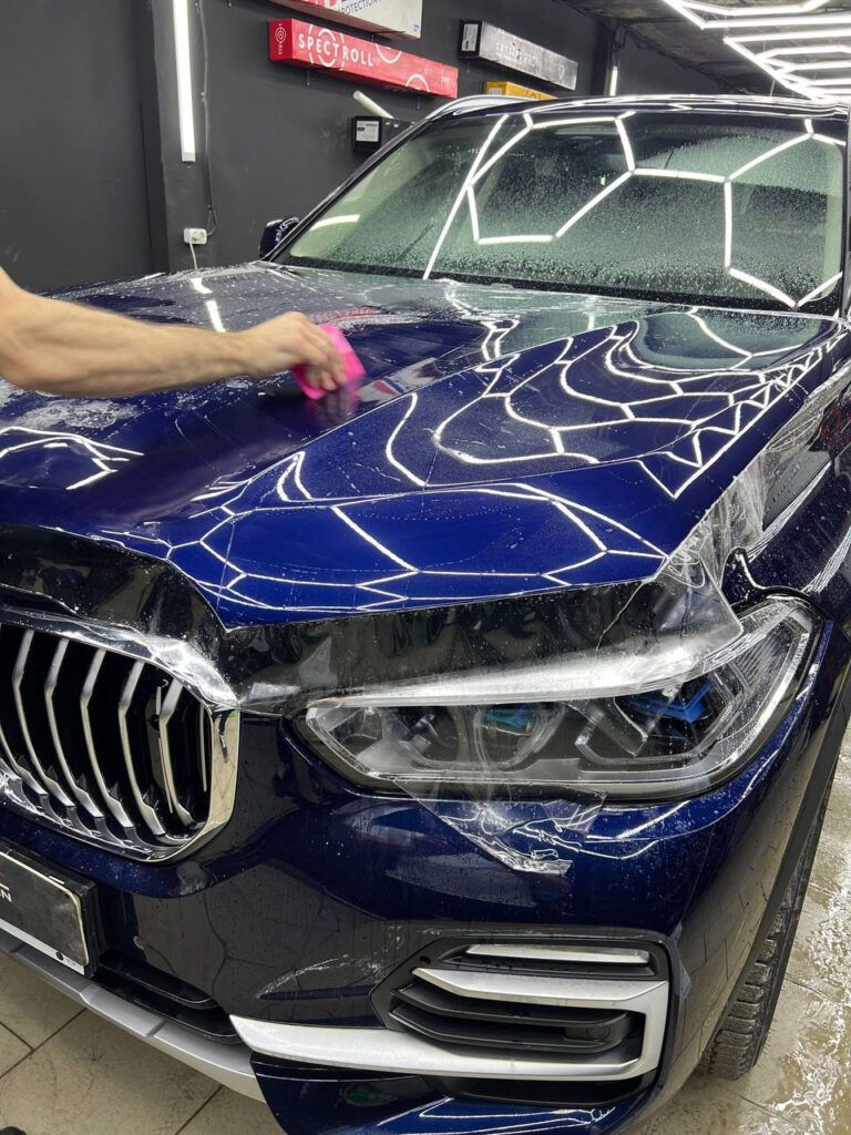 Оклейка в бронепленку bmw x5