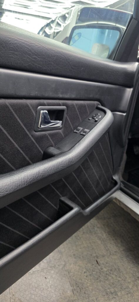 Убираем плесень в салоне автомобиля