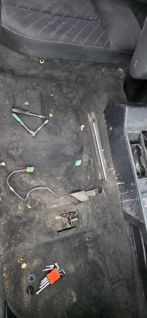 Убираем плесень в салоне автомобиля