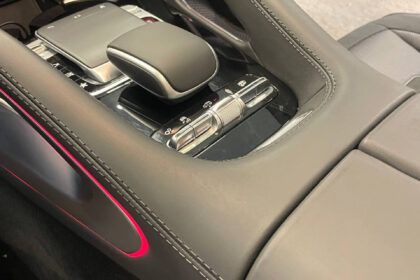 Реставрация кожаного подлокотника Mercedes GLE 6.3 AMG