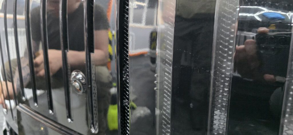 оклейка кузова в матовую или глянцевую пленку