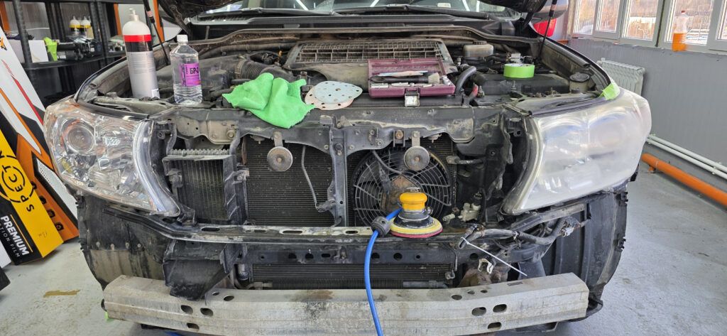 восстановление фар toyota land cruiser 200 с помощью полировки