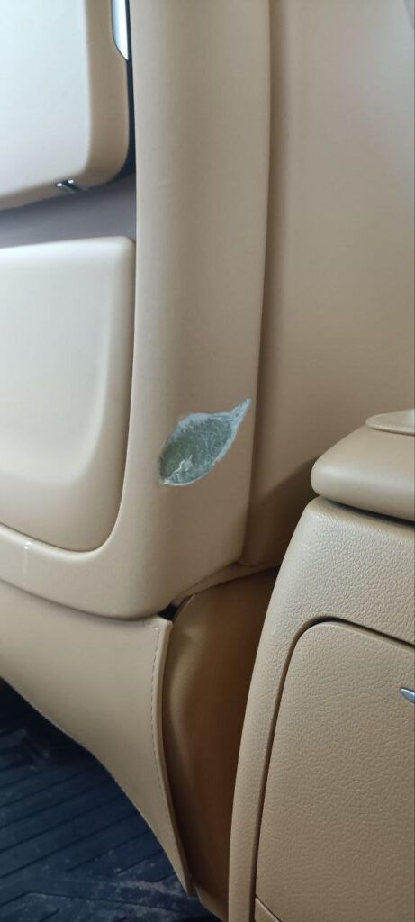 ремонт кожаных сидений VOUAHFREE