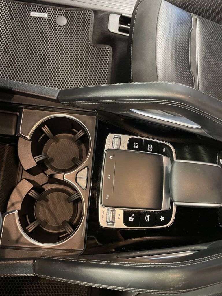 Реставрация кожаного подлокотника Mercedes GLE 6.3 AMG