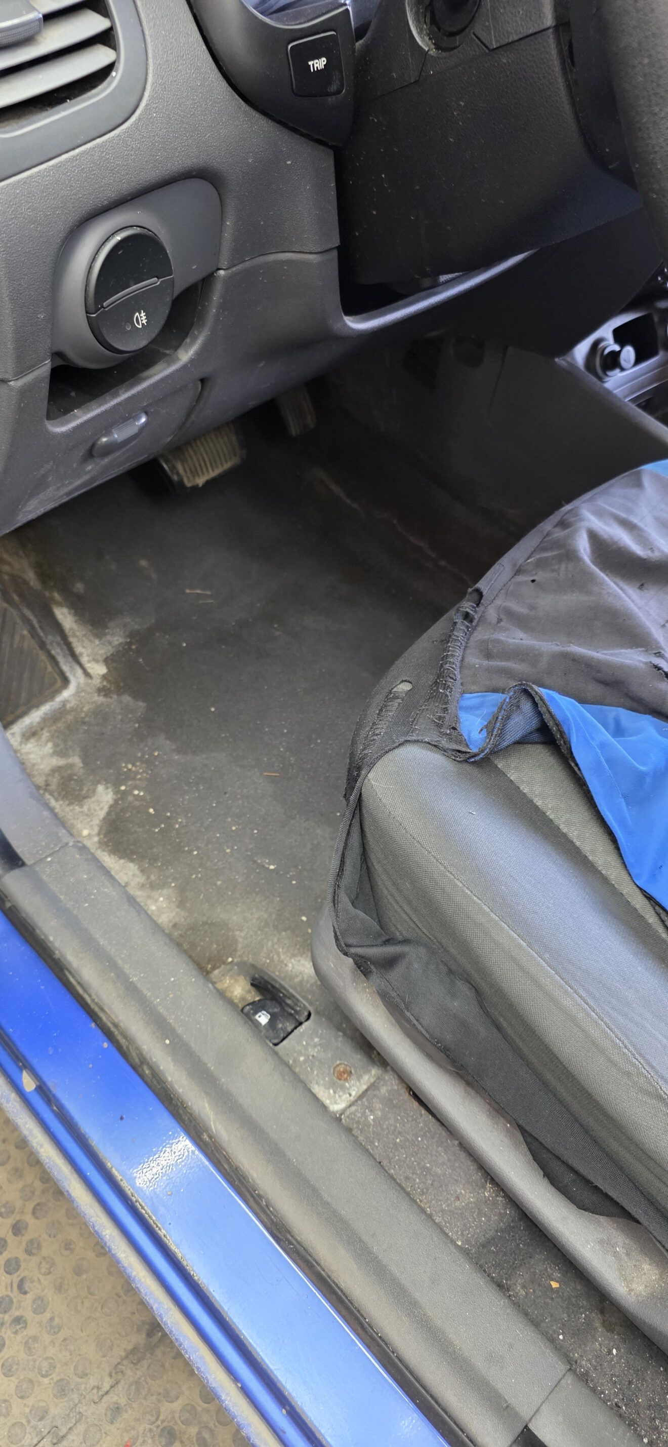 глубокая химчистка киа рио