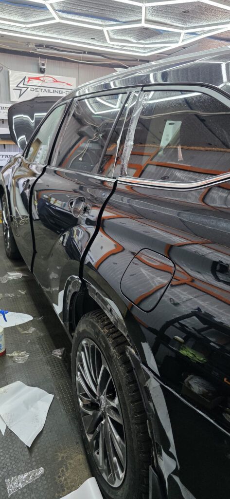оклеить пленкой Toyota Highlander 2025