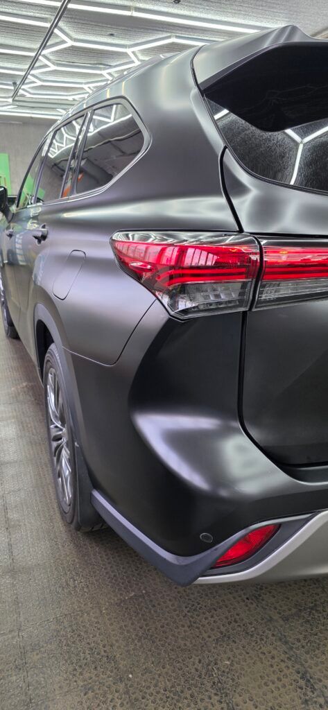 оклеить пленкой Toyota Highlander 2025