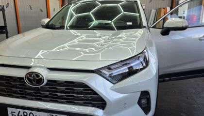 оклейка зоны риска и шумоизоляция toyota rav4 2025