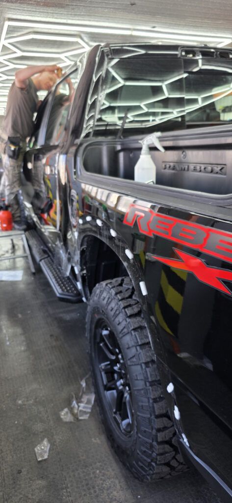 Оклейка кузова полиуретановой пленкой RAM 1500 2025 года
