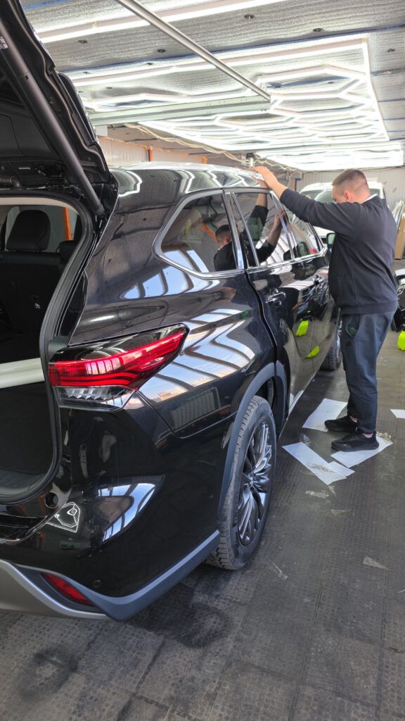 оклеить пленкой Toyota Highlander 2025