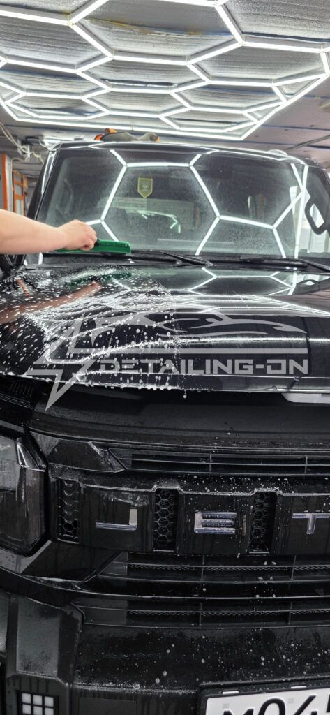 Оклейка зоны риска полиуретановой пленкой Jetour T2