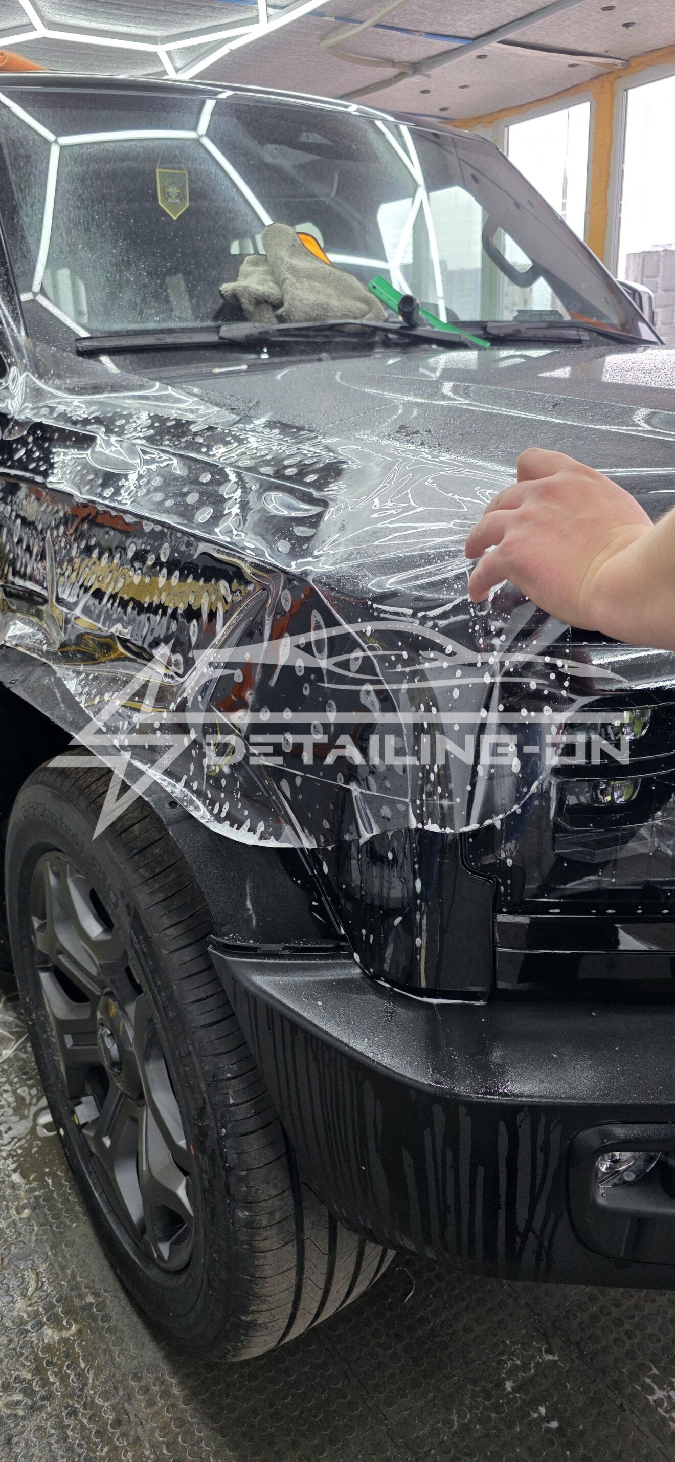 Оклейка зоны риска полиуретановой пленкой Jetour T2