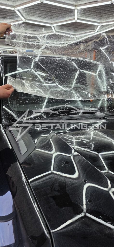 Оклейка зоны риска полиуретановой пленкой Jetour T2