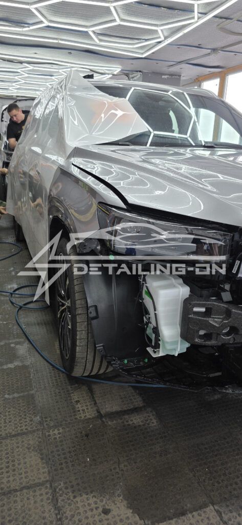 полная оклейка кузова geely monjaro