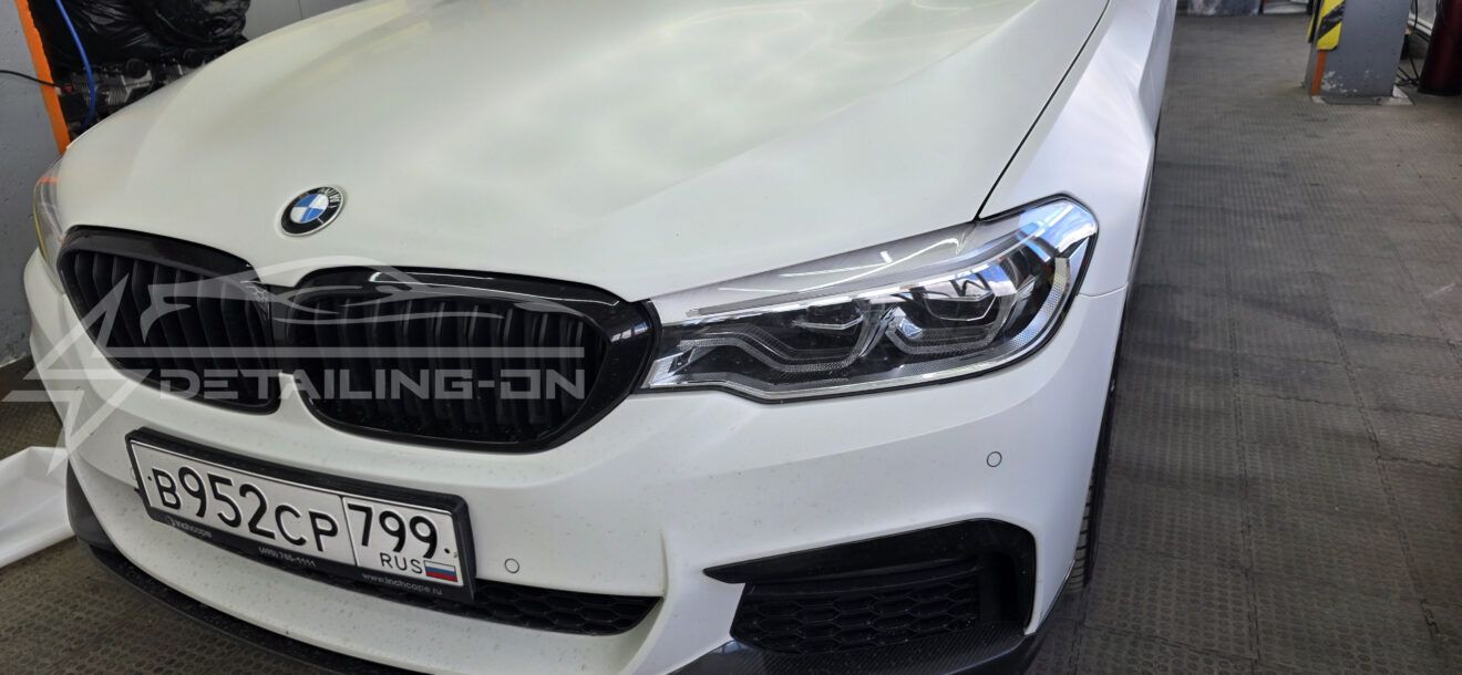 оклейка bmw 5 матовым полиуретаном spectroll premium